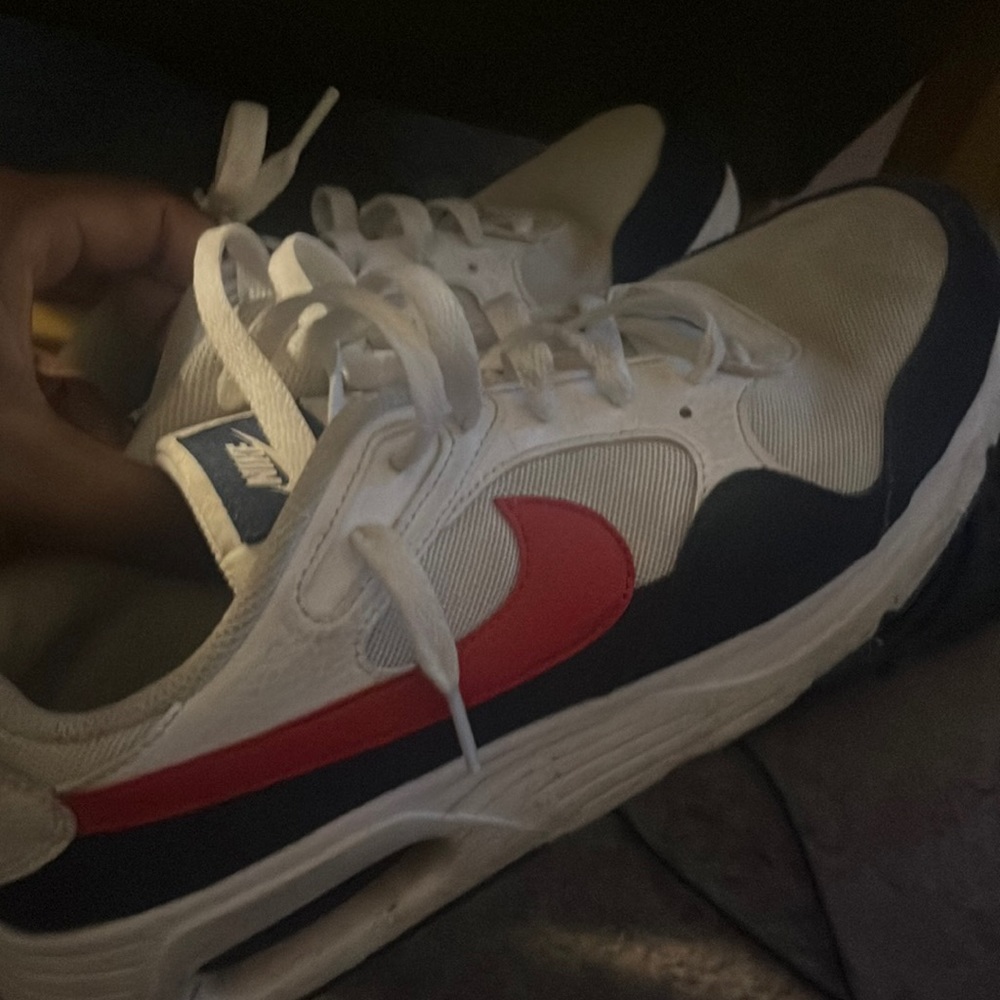 Used nine air max